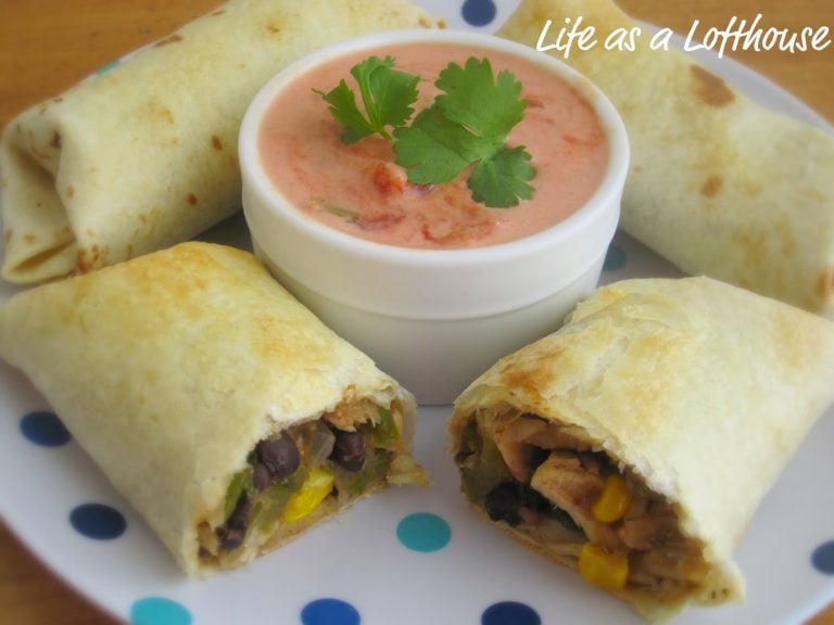 Baked Southwest Egg Rolls in a circle with Salsa-Ranch Dip