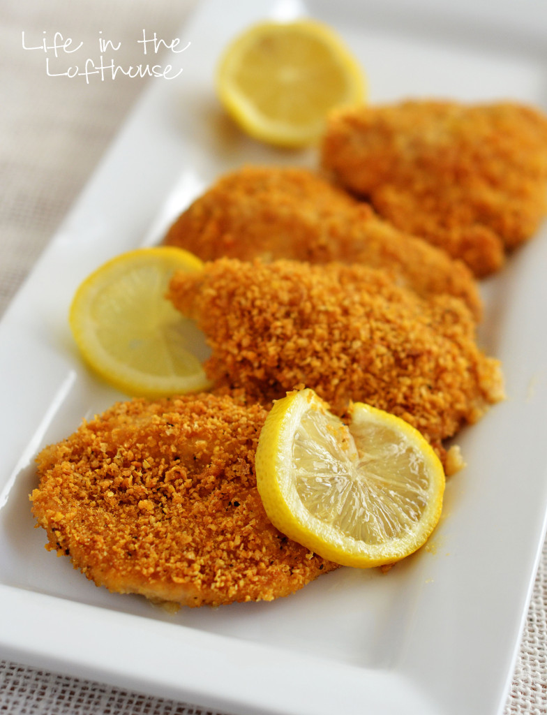 Delicious and crispy chicken breasts full of lemon flavor. Life-in-the-Lofthouse.com