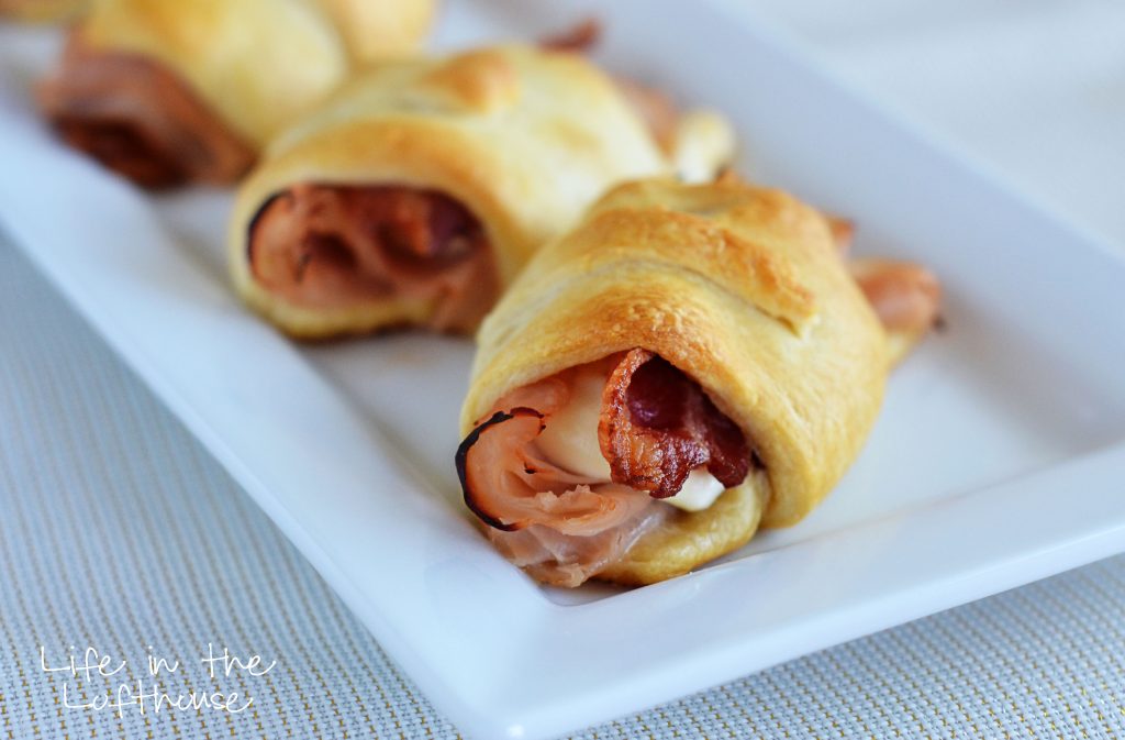 Chicken & bacon ranch crescents are flaky, buttery crescent rolls with thinly sliced deli chicken, cooked bacon, cheese and a hint of ranch dressing. Life-in-the-Lofthouse.com