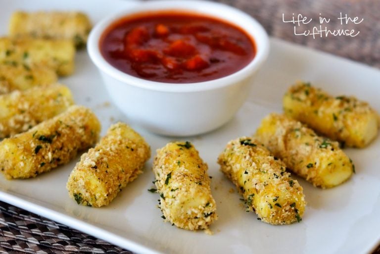 Baked mozzarella sticks use light string cheese that are coated in bread crumbs and many flavorful seasonings. Life-in-the-Lofthouse.com
