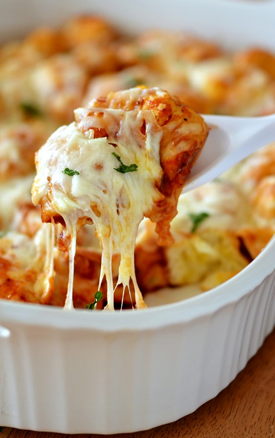 This Barbecue Chicken Bubble-Up Bake features savory barbecue chicken, cheese and biscuits all baked together in one dish. Life-in-the-Lofthouse.com