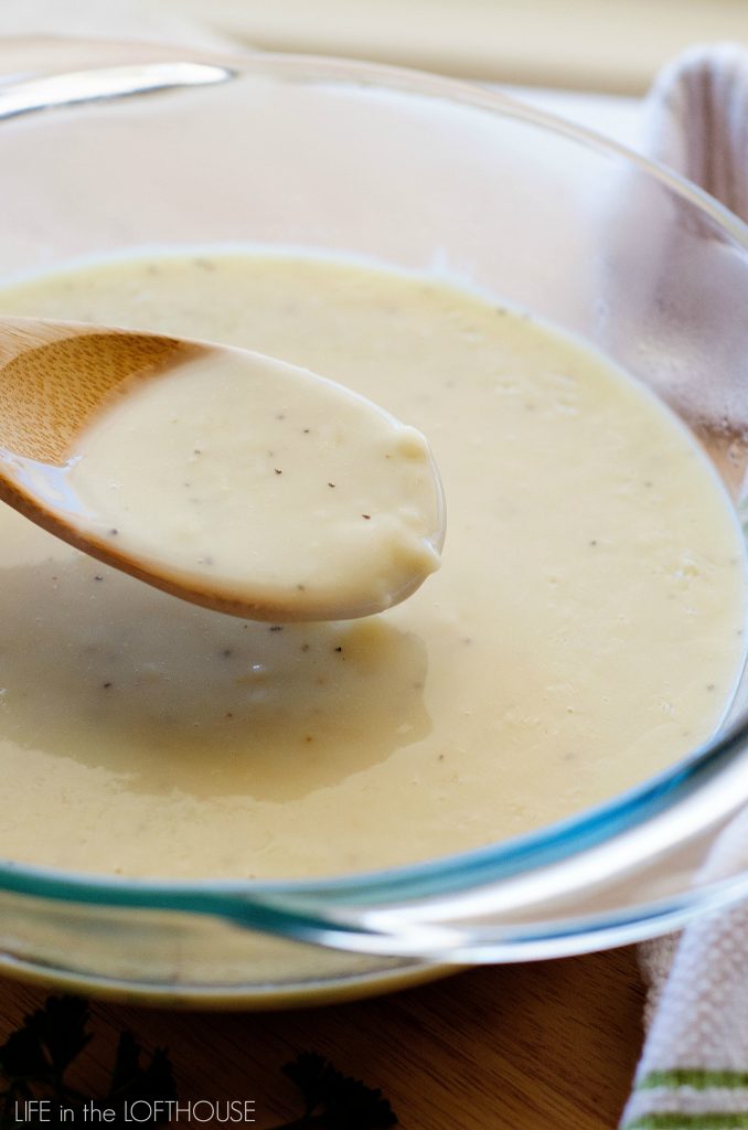 A delicious and super easy homemade version of condensed cream of chicken soup. Life-in-the-Lofthouse.com