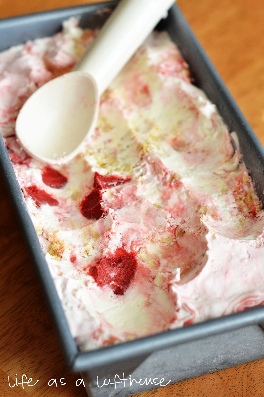 Easy Strawberry Cheesecake Ice Cream