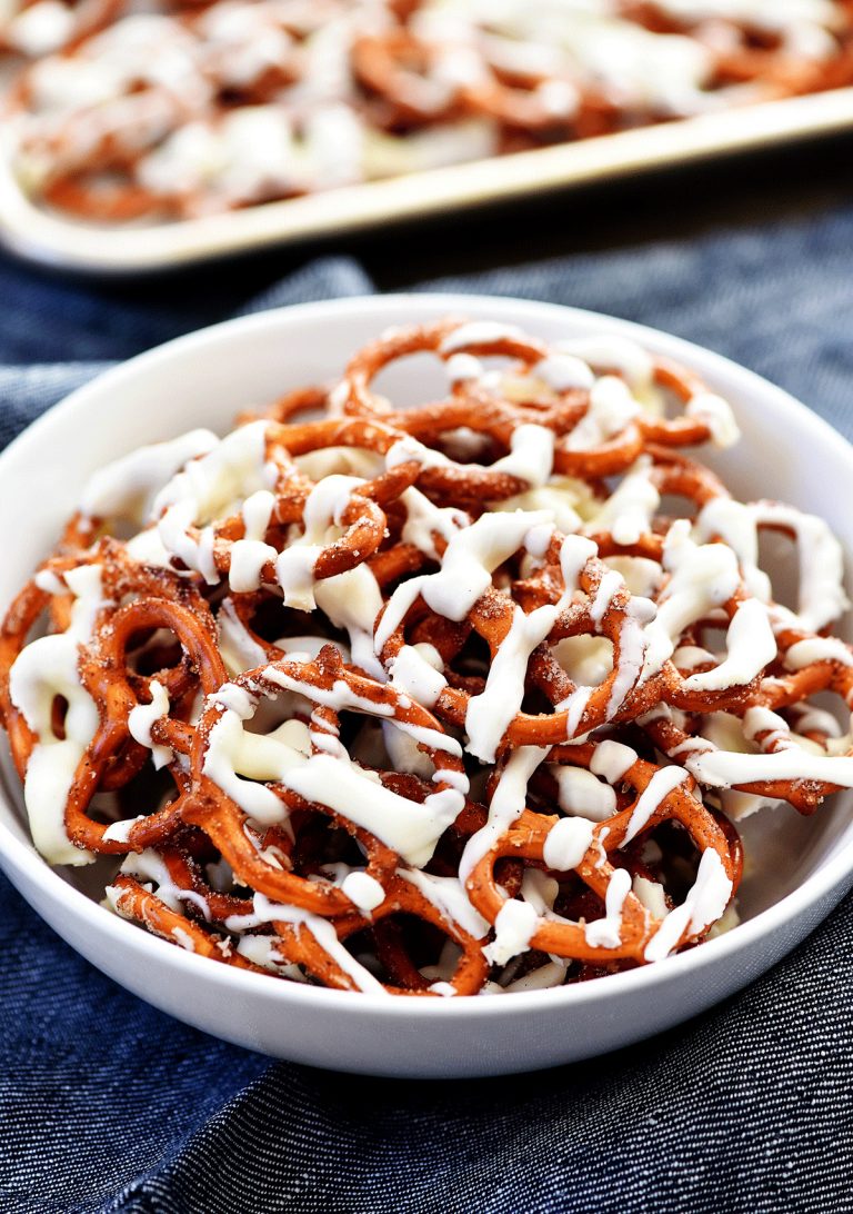 White Chocolate Cinnamon Pretzels