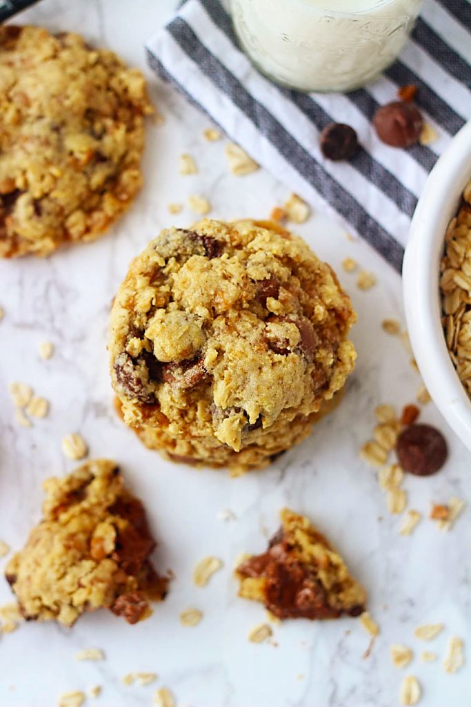 These Oatmeal Toffee Chocolate Chip Cookies are loaded with chocolate chips, toffee bits and oatmeal. Life-in-the-Lofthouse.com