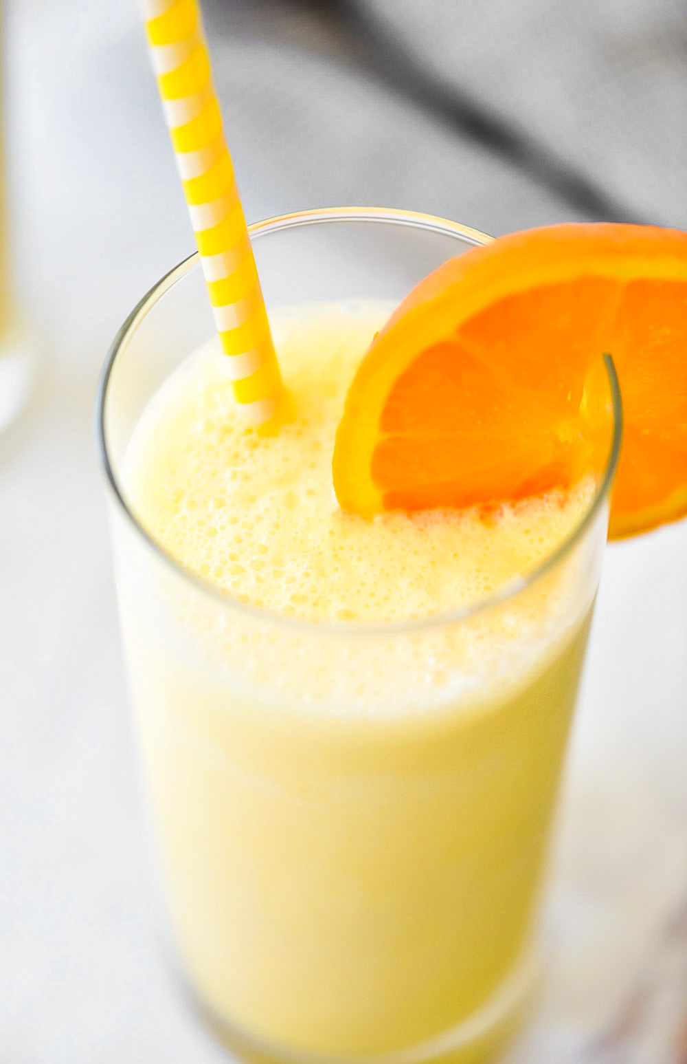 Orange Julius is a delicious frozen drink that tastes like a creamsicle. Life-in-the-Lofthouse.com