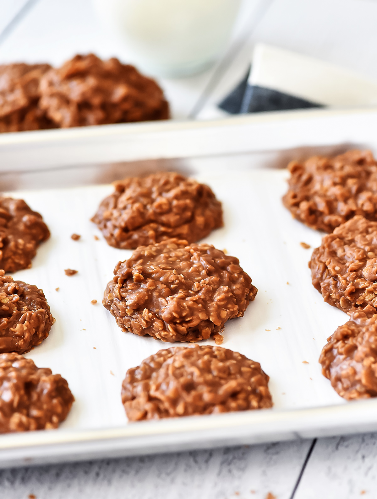 These No Bake Cookies are filled with chocolate, peanut butter, oats and more! Life-in-the-Lofthouse.com