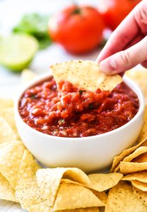 You can have restaurant quality salsa in no time with this amazing Homemade Salsa recipe. It’s refreshing, colorful and bursting with flavor. Life-in-the-Lofthouse.com
