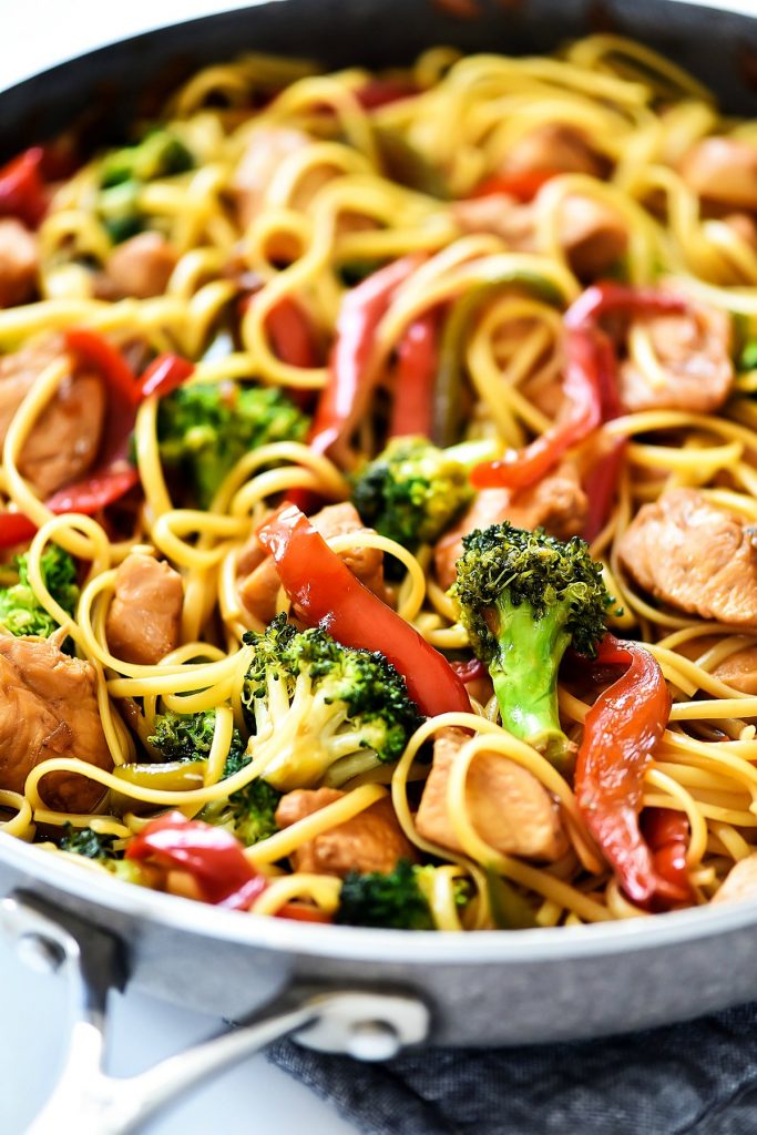 Szechuan Chicken pasta is loaded with flavor from the Teriyaki gourmet sauce, grilled chicken and veggies. Life-in-the-Lofthouse.com