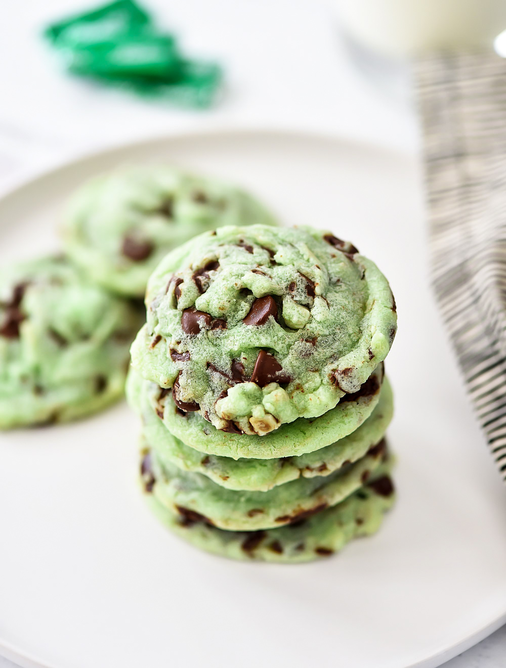 Mint Chocolate Chip Cookies are delicious, soft cookies full of mint flavor and chocolate chips. Life-in-the-Lofthouse.com