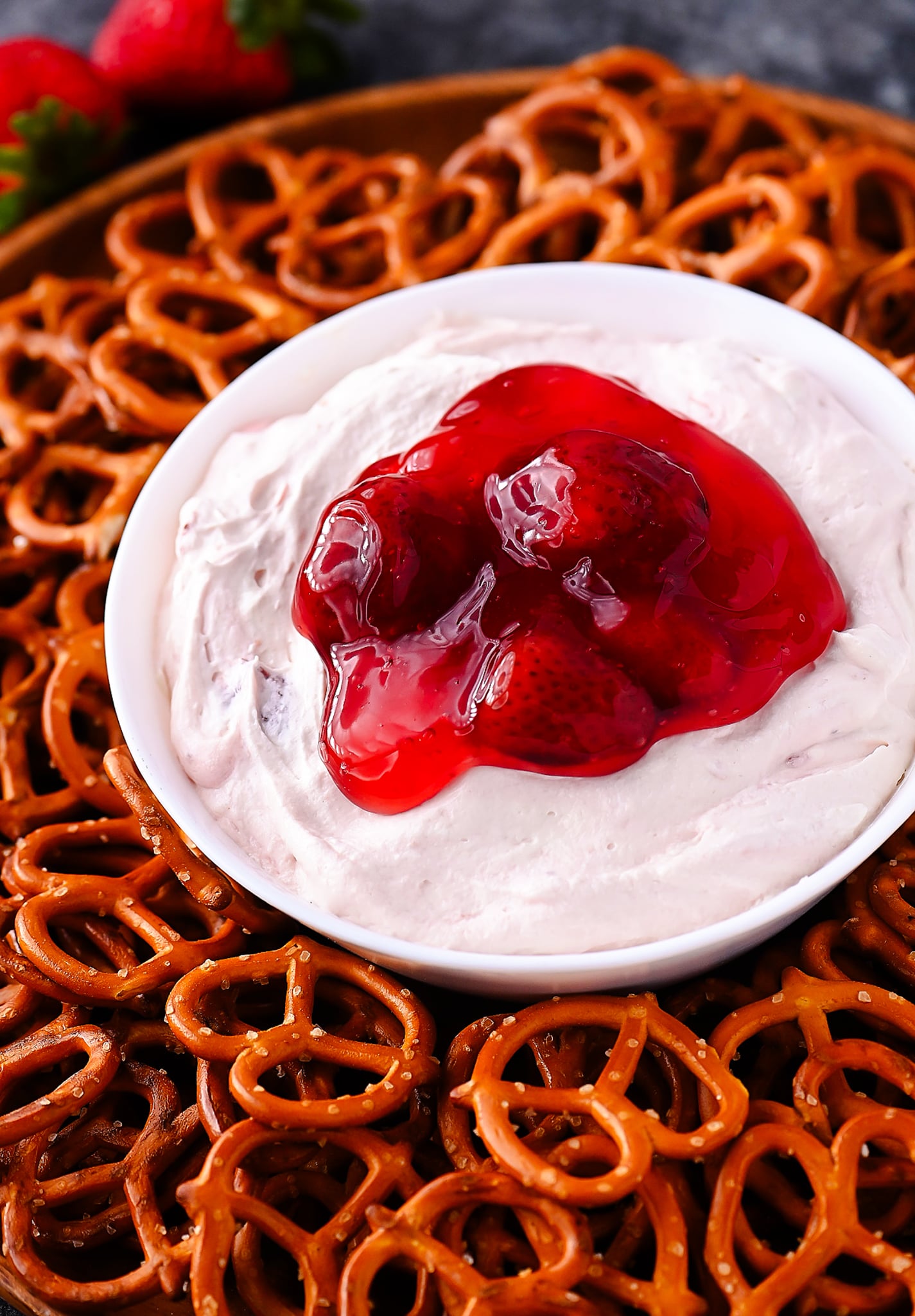 Strawberry Pretzel Salad Dip